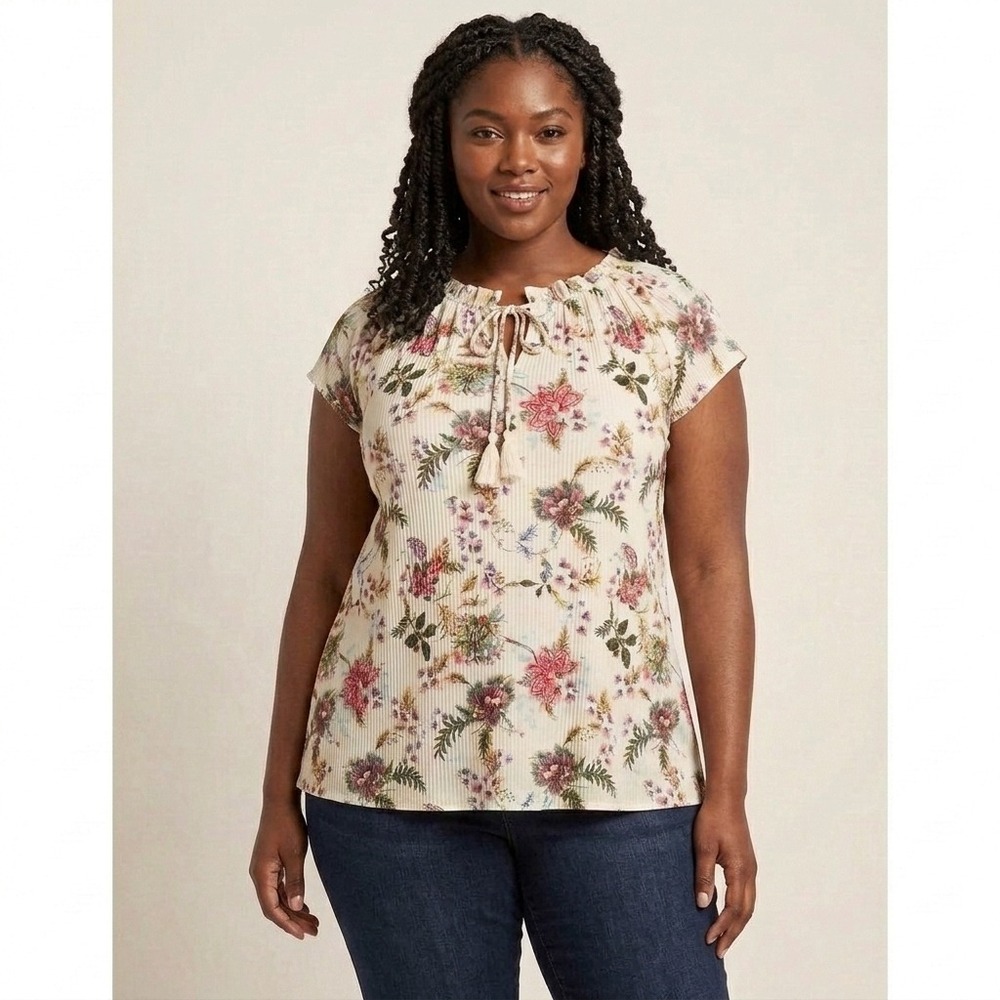 NWT Lane Bryant Blouse 22/24 Plus Size Cream Floral Ruffle Tie Neck Top